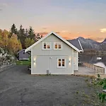 Unik Sjohytte I Lofoten Дом отдыха Sandsletta