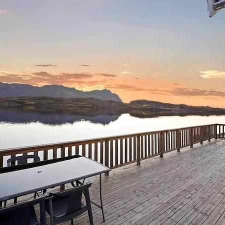 Unik Sjohytte I Lofoten Sandsletta