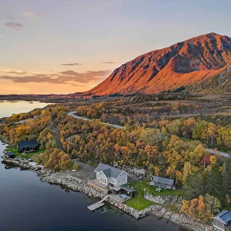 Unik Sjohytte I Lofoten Sandsletta