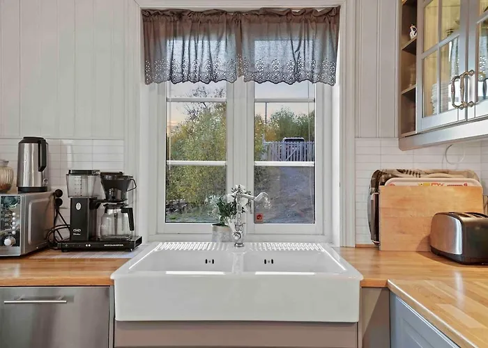 Ferienhaus Unik Sjohytte I Lofoten Sandsletta